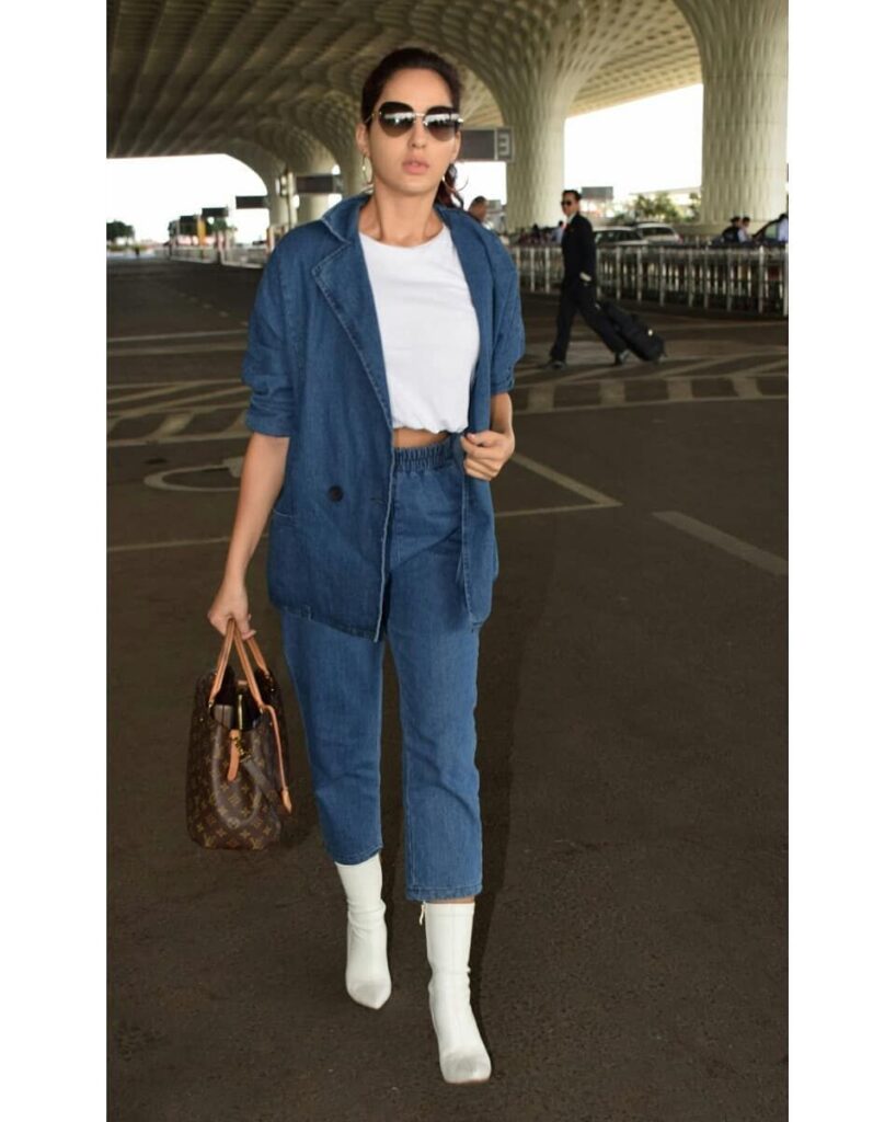 Bollywood Actress give us some serious denim goals - 0