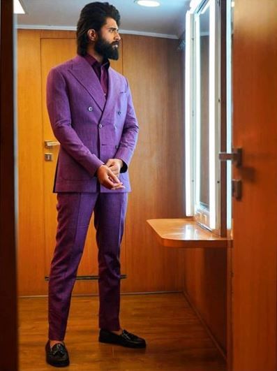 OMG! Mesmerizing Suit Looks Of Prabhas, Vijay Deverakonda, and Mahesh Babu - 1