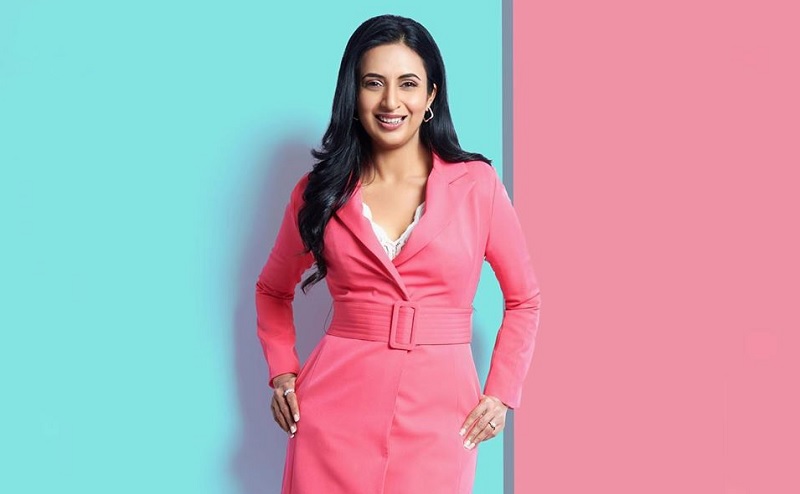 Love For Pink! See Surbhi Chandna And Divyanka Tripathi’s Pink Trendy Outfits Will Change Your Wardrobe - 0