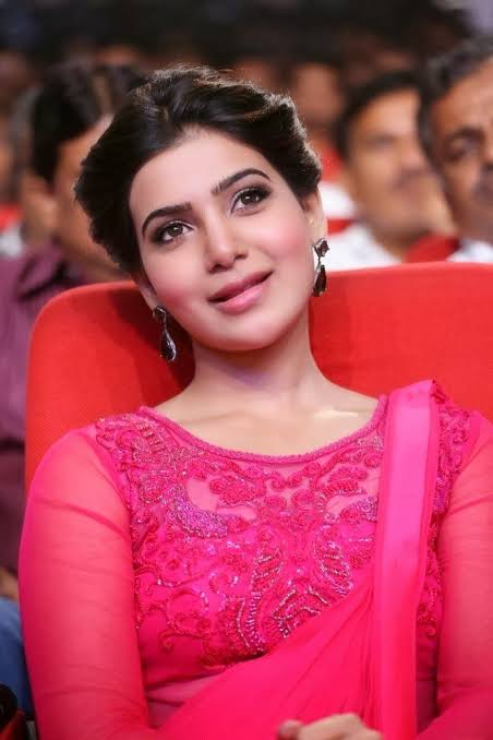 Pretty in pink: Shruti Haasan, Shriya Saran, Samantha Akkineni, and Hansika Motwani shine bright in pink; Take a look - 1