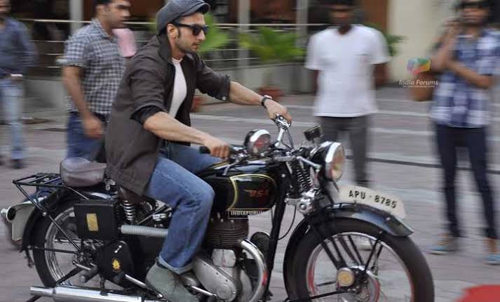 Ranveer Singh, Kartik Aaryan, Vicky Kaushal: THESE PHOTOS Actors Prove Their Love For Bike Riding 2