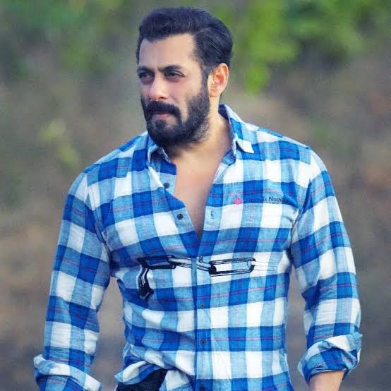 Salman Khan vs Shah Rukh Khan vs Aamir Khan: Which Khan Has The Best Fashion Quotient? - 1