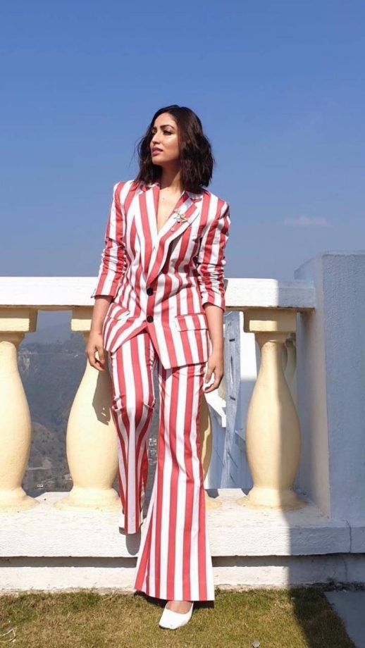 Samantha Akkineni, Kareena Kapoor and Yami Gautam Teach Us How To Style Stripes! 834178