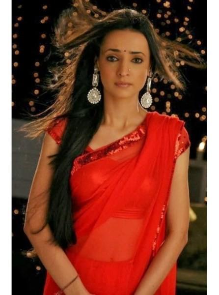 Sanaya Irani, Reem Shaikh, Drashti Dhami Looks Ethernal In Saree! - 4