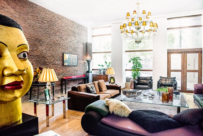 Shah Rukh Khan and His Mannat Lifestyle REVEALED - 6