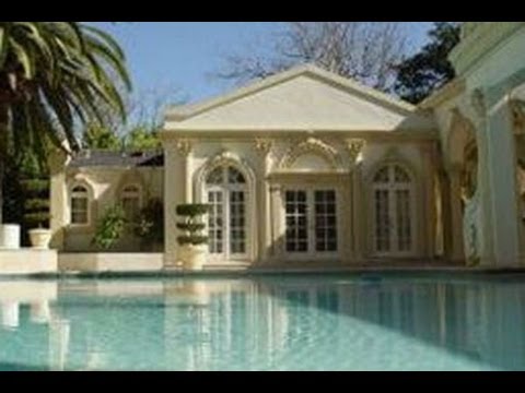 Shah Rukh Khan and His Mannat Lifestyle REVEALED - 4