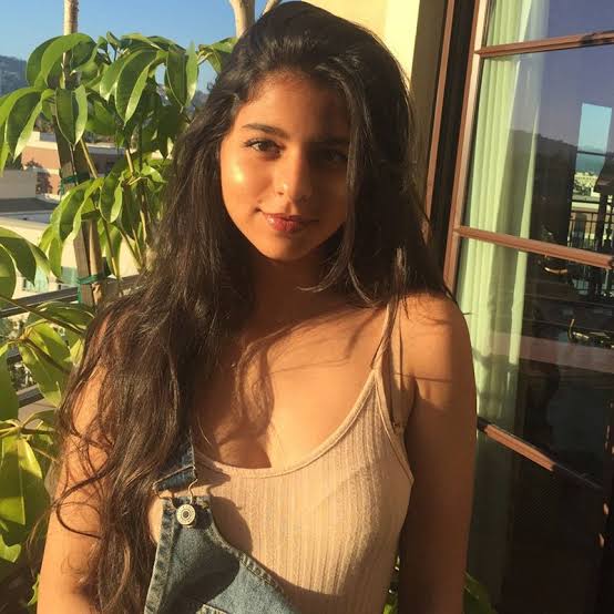 Be ready to sweat: Rare pictures of Suhana Khan flaunting her curves - 6