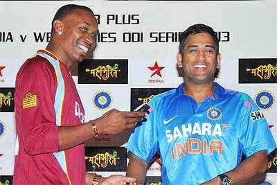 Take A Look At MS Dhoni And Dwayne Bravo Friendship Moments Together - 4