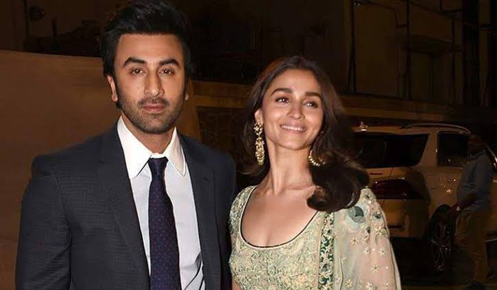 [Bollywood Gossip] 4 Moments When Ranbir Kapoor Cared For Alia Bhatt - 2