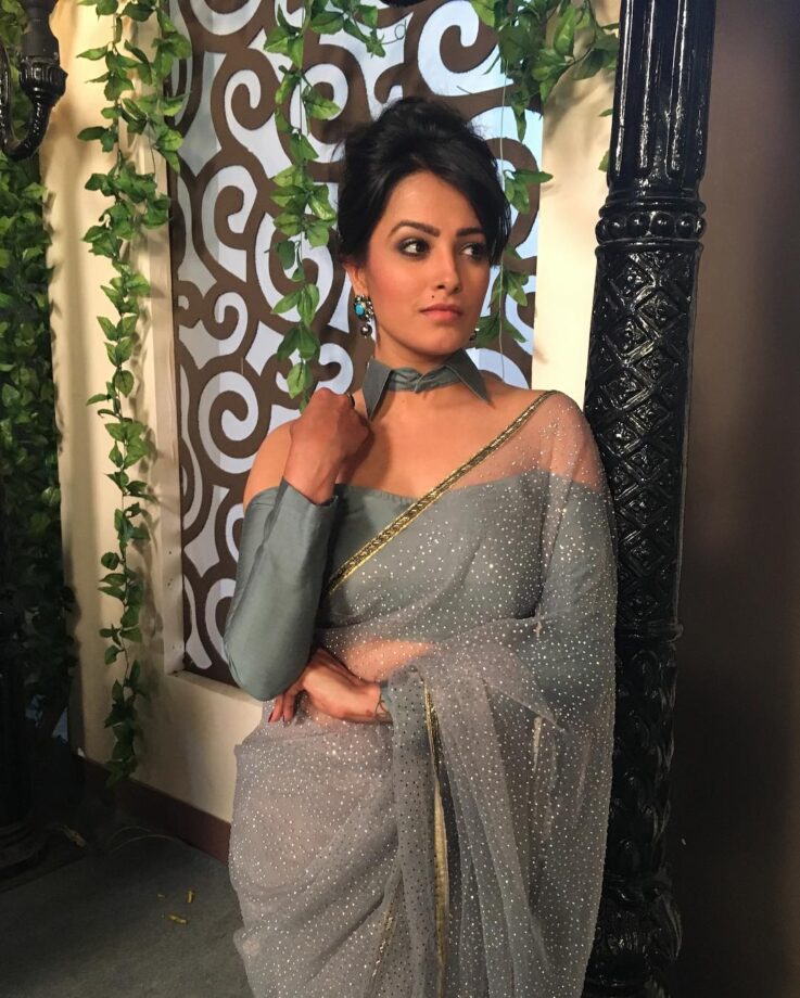 Times Anita Hassanandani, Surbhi Jyoti And Surbhi Chandna Slayed The Cold Shoulder Outfits Perfectly - 2