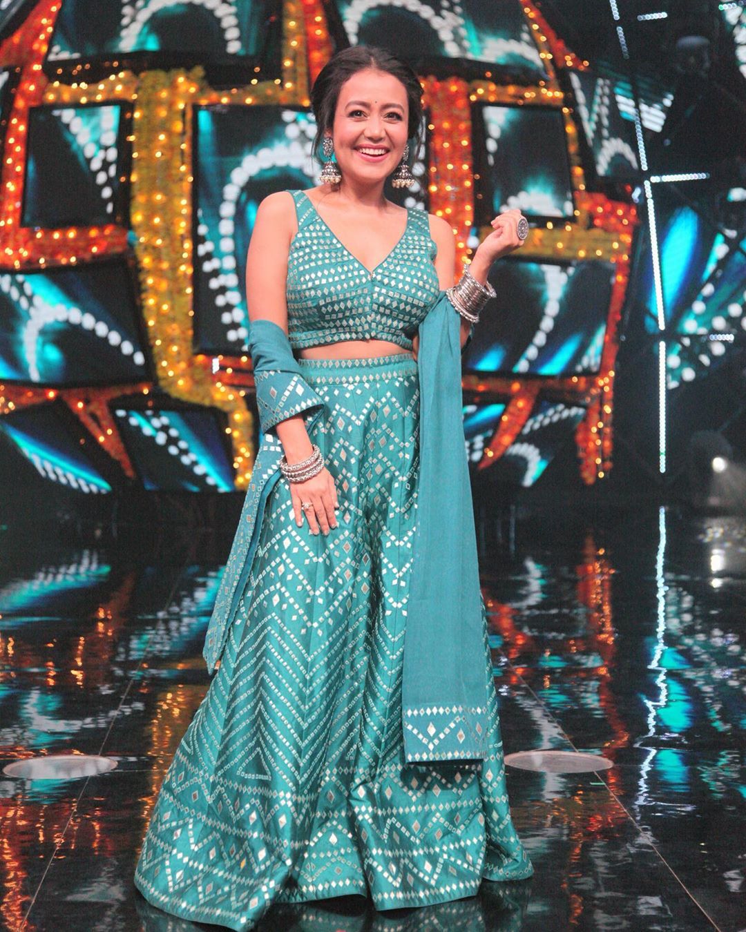 Times When Neeti Mohan, Dhvani Bhanushali and Neha Kakkar Ruled The Fashion World 9