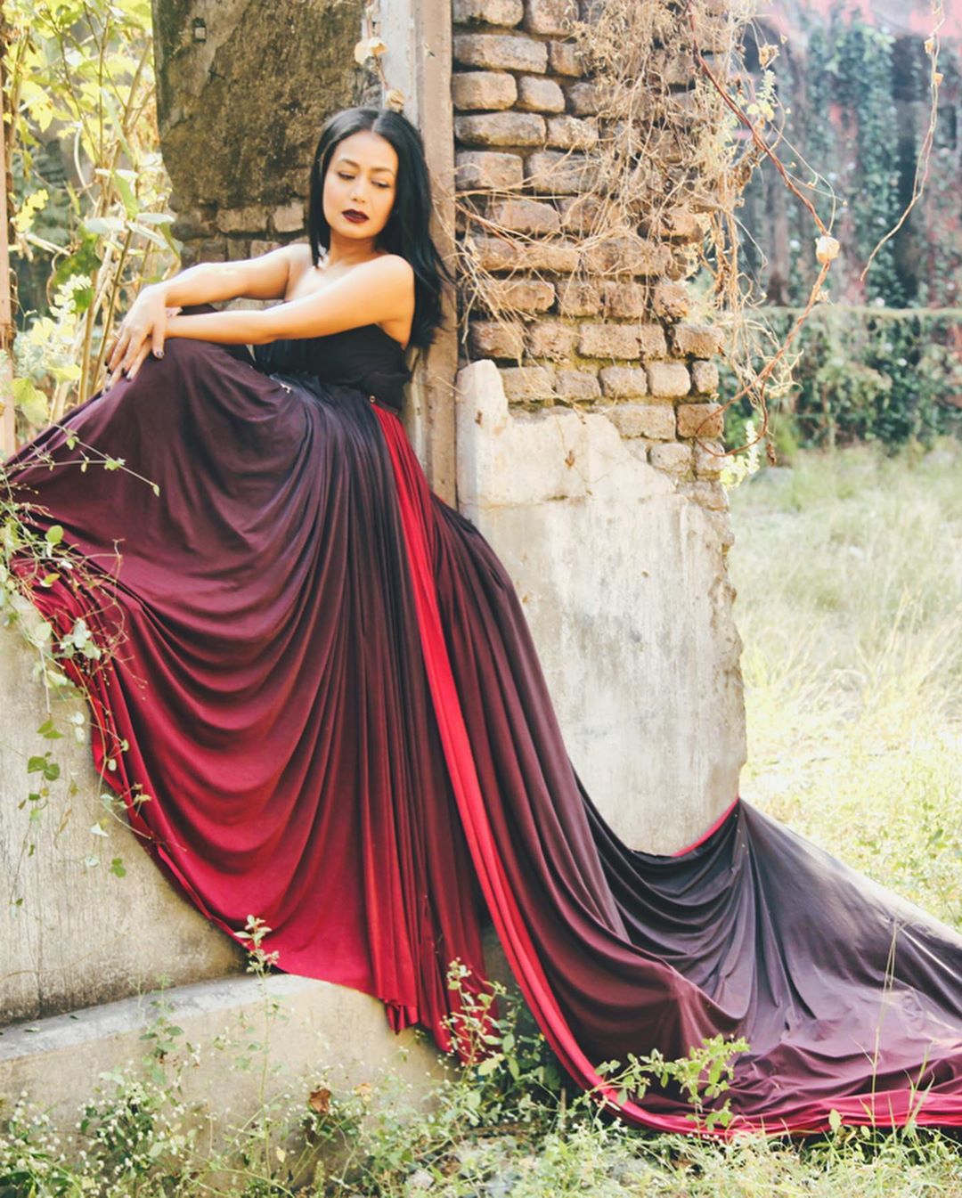 Times When Neeti Mohan, Dhvani Bhanushali and Neha Kakkar Ruled The Fashion World 7