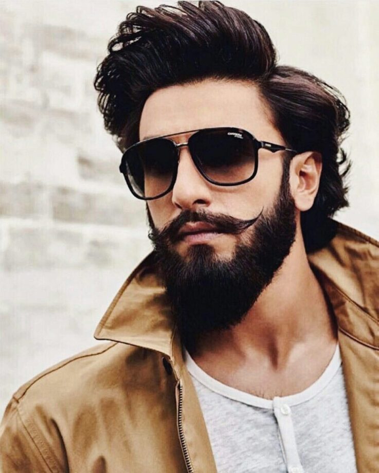 Top 5 Hair Style Moments Of Ranveer Singh And Shahid Kapoor - 1