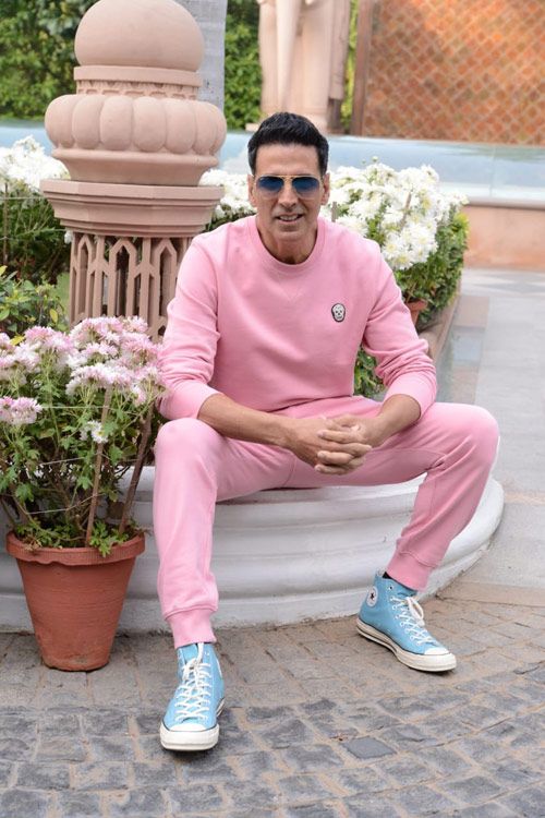 Tuesday Trendz: Dynamic Trending Outfits From Kartik Aaryan, Hrithik Roshan and Akshay Kumar - 5