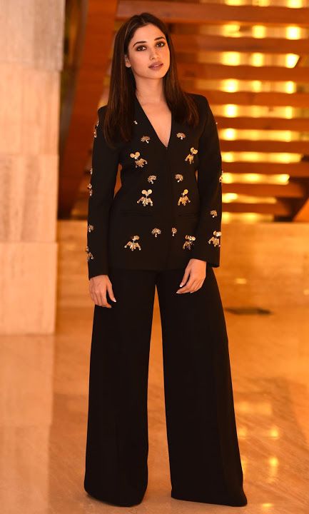 Women In Black: Slay Your Black Outfits Like Keerthy Suresh, Tamannaah Bhatia, and Ileana D’cruz - 1