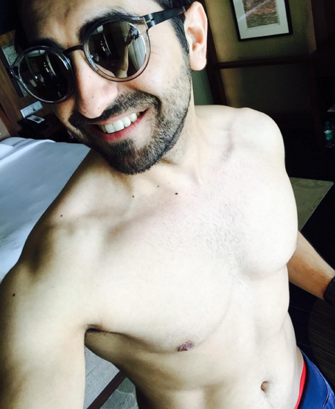 Vicky Kaushal Vs Aditya Roy Kapoor VS Ayushmann Khurrana: Which Heartthrob Rocked In Shades? - 5