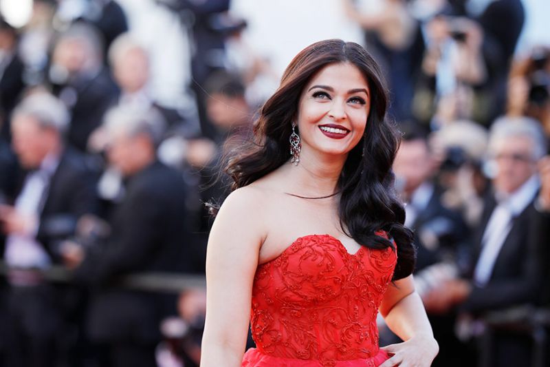 Aishwarya Rai Bachchan’s Beauty Evolution Will SHOCK You - 6