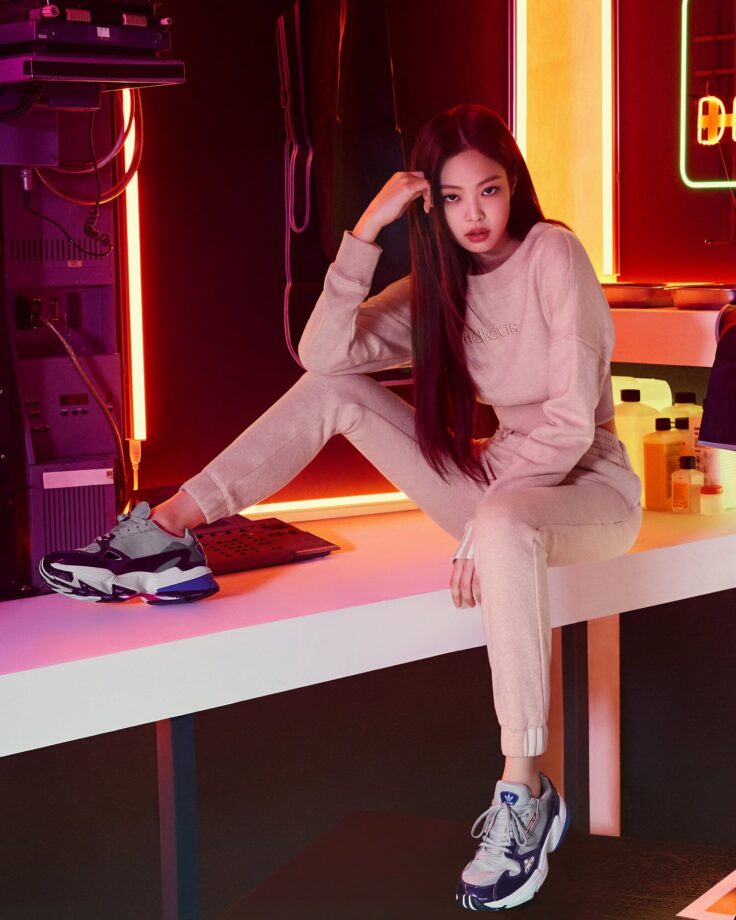 IN PHOTOS: Blackpink Jennie’s BOLDEST Casual Avatars Are HOTNESS Personified - 0