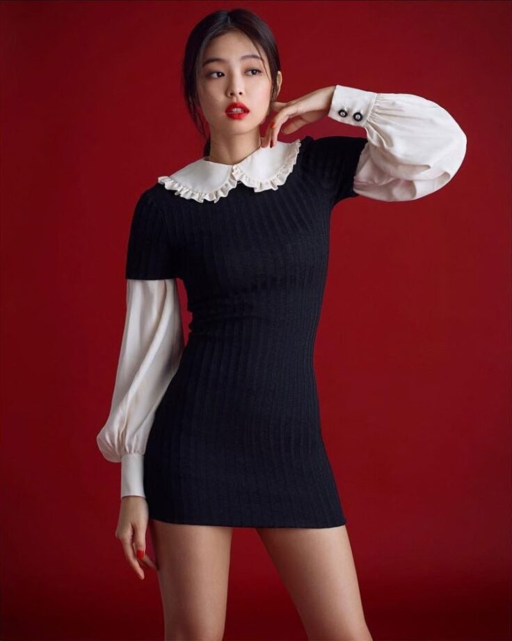 BLACKPINK Jennie Loves Posing And These Pics Are Proof - 0