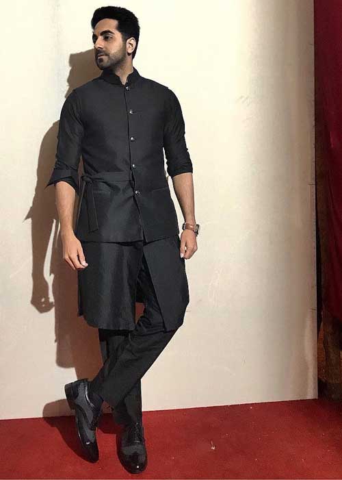 Check Out! Kartik Aaryan, Vicky Kaushal, Ayushmann Khurrana’s Ethnic Collection For Ganpati Festival This Season - 5