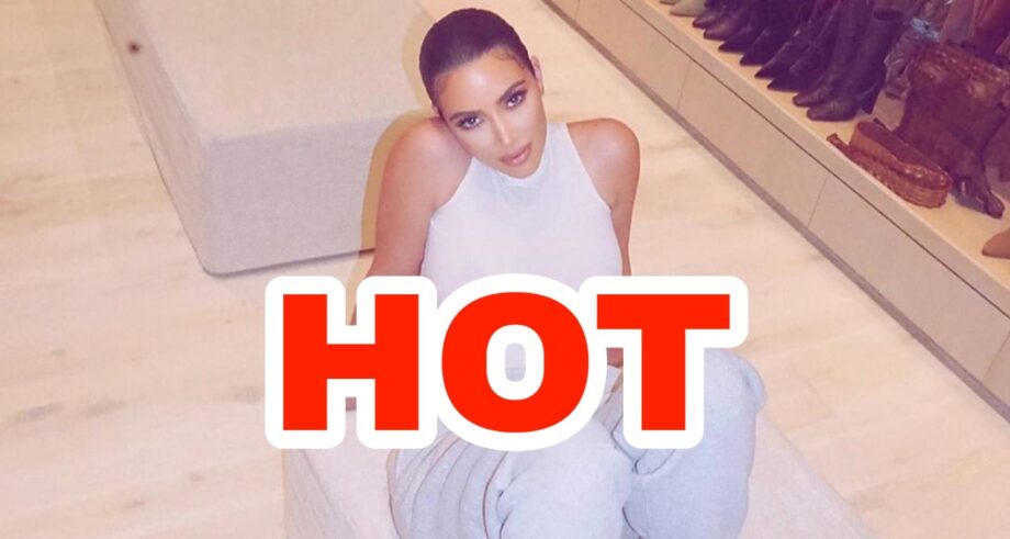 'Chillin' - Hottie Kim Kardashian sets the internet on fire with her latest photo