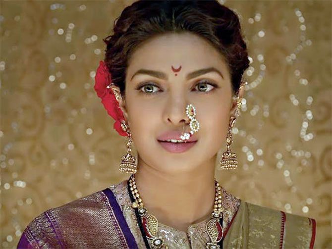 Desi Tadka: Add Elegance To Your Desi Looks With A Jhumka Like Anushka Sharma, Priyanka Chopra And Deepika Padukone - 2