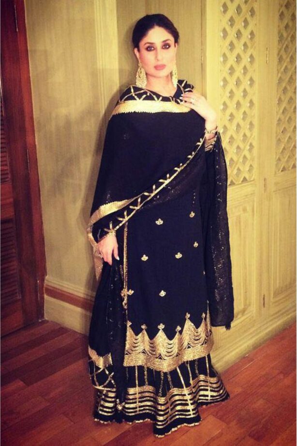 Drape Your Dupatta Just Like Anushka Sharma, Kareena Kapoor, Priyanka Chopra With Elegance In This Wedding Season! - 2