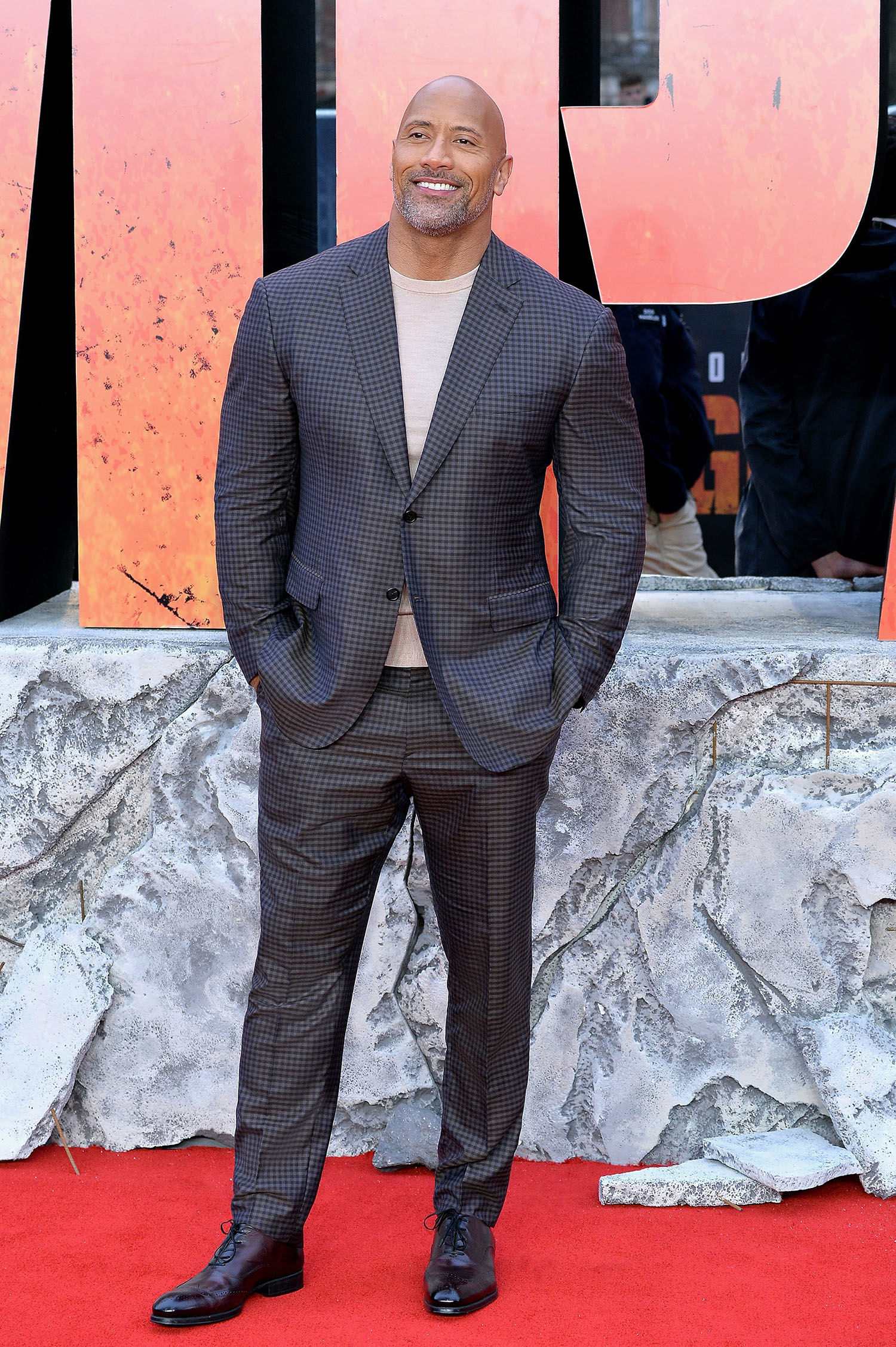 Dwayne Johnson's Suit Looks That Define His Amazing Body Image and High Fashion Quotient! 2