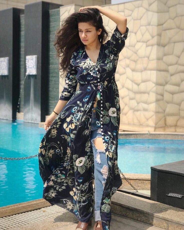 From A Simple Suit To Palazzo: Avneet Kaur’s Ethnic Wardrobe Is An Inspiration - 6