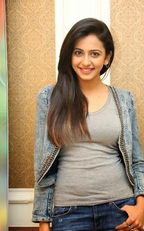 Hair Care Tips And Tricks: Check Out Health Hair Tips Straight From Pooja Hegde, Rakul Preet Singh, Samantha Akkineni - 3