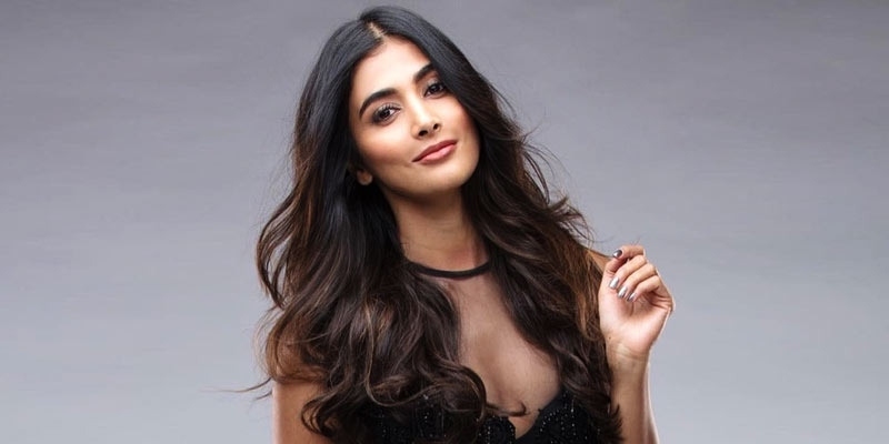 Hair Care Tips And Tricks: Check Out Health Hair Tips Straight From Pooja Hegde, Rakul Preet Singh, Samantha Akkineni - 0