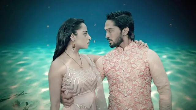 Hottest Scenes Of Piya And Ansh From Nazar Will Leave You Stunned! 9