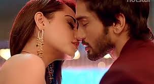 Hottest Scenes Of Piya And Ansh From Nazar Will Leave You Stunned! 6