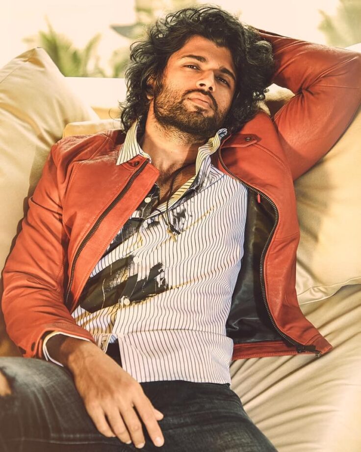 How To Look Cool In Messy Hair? Learn From Vijay Deverakonda - 0