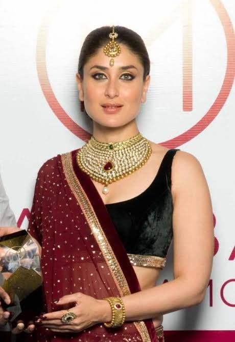 How To Make The Perfect Combination Of Jewellery With Saree? Take Tips From Kareena Kapoor Khan 1