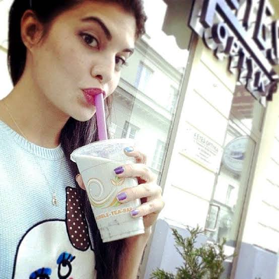 Jacqueline Fernandez, Ananya Panday, Shraddha Kapoor's Best Outdoor Selfie Moments 2