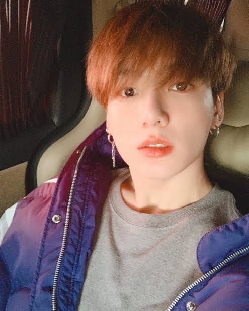Jungkook Will Steal Your Heart With His Smile In These Selfies; See Pics 1