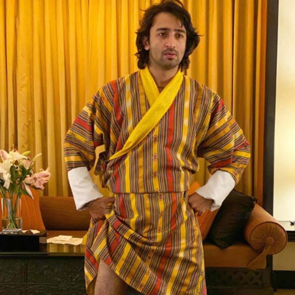 Learn Yellow Fashion Trend From Yeh Rishtey Hain Pyaar Ke Actor Shaheer Sheikh 6