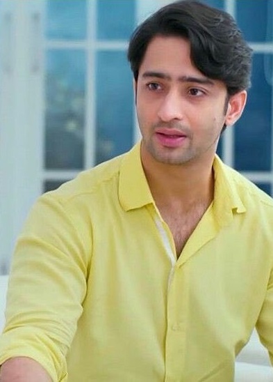 Learn Yellow Fashion Trend From Yeh Rishtey Hain Pyaar Ke Actor Shaheer Sheikh