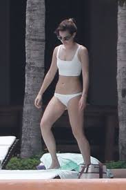 Like It Or Love It: Emma Watson’s Pool Look - 2