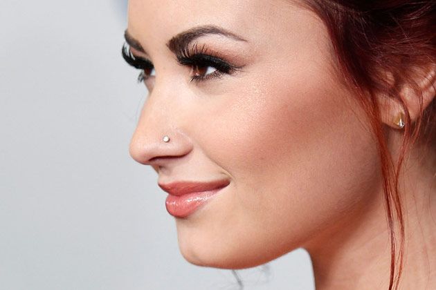 Miley Cyrus, Rihanna, Demi Lovato: Amp Up Your Style Quotient With Nose Piercings - 5