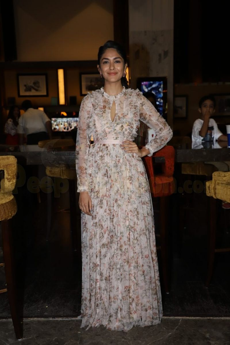 Mrunal Thakur’s Floral Outfit Collection Is An Inspiration!! 3