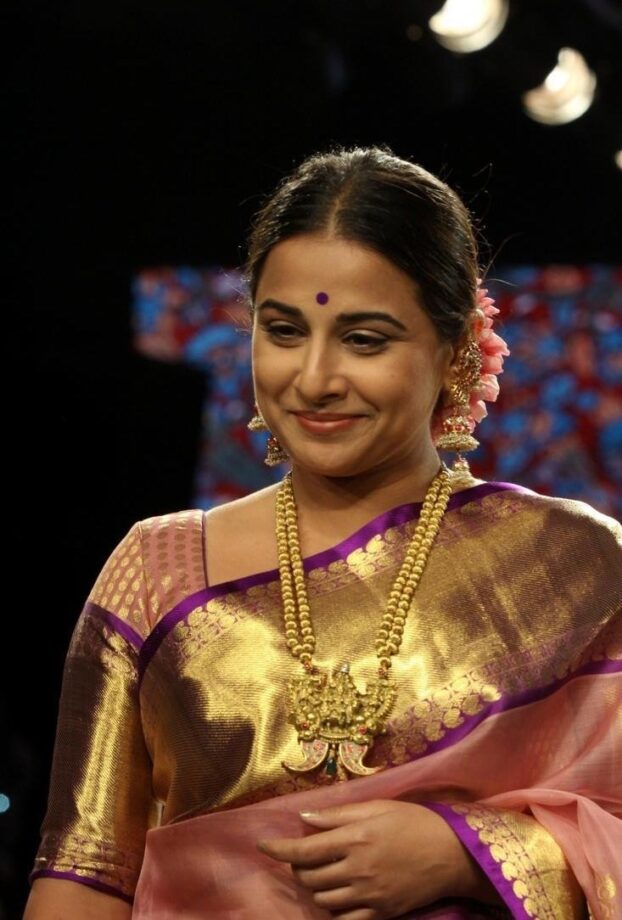 Necklace Designs Ideas: Take Cues From Anushka Sharma And Vidya Balan’s Trendy And Stylish Neck Designs - 4