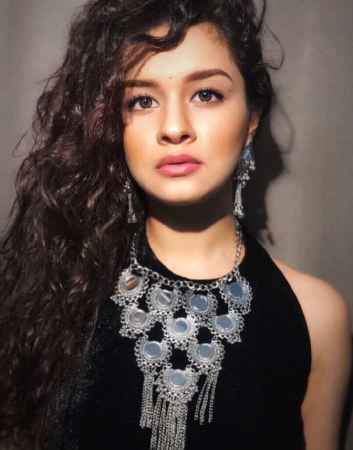 Necklace Designs Ideas: Take Cues From Avneet Kaur, Arishfa Khan, Ashnoor Kaur’s Trendy And Stylish Necklace Designs - 2