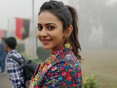 Rakul Preet Singh, Rashi Khanna, Trisha Krishnan: These 6 Hairstyles Can Give A Perfect And Stylish Look - 0