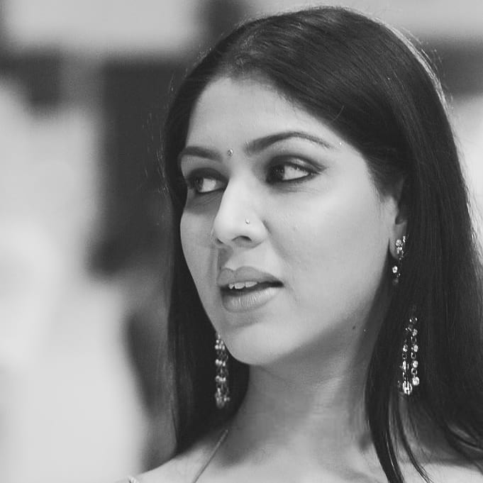 Ram Kapoor's Co-Star Sakshi Tanwar's Beauty Looks Will Inspire You 833566