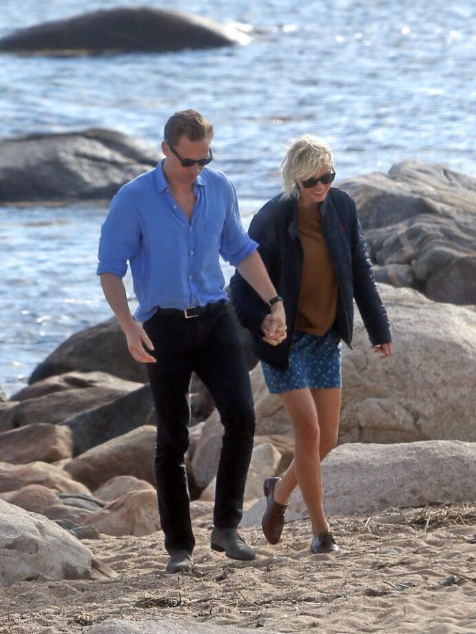 Romantic Getaway Pictures From Taylor Swift’s Vacation - 1