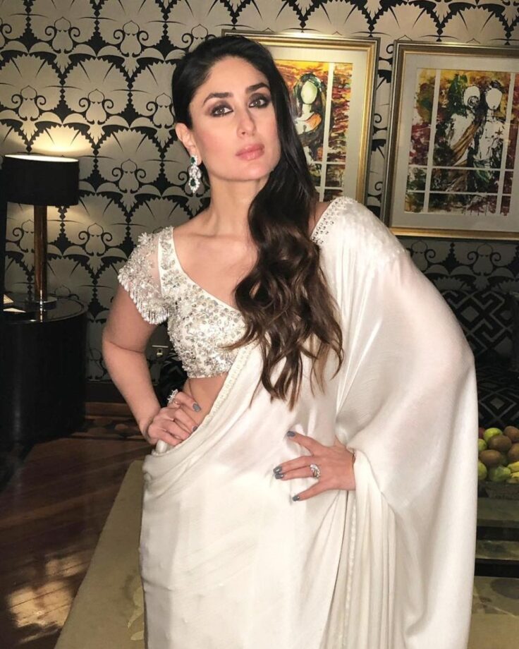 See Pics: How Kareena Kapoor Inspired Us To Wear Manish Malhotra Collection - 4