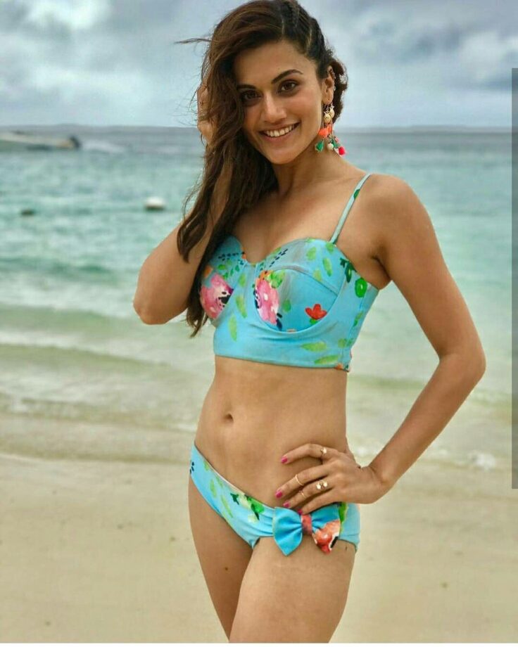 Sonakshi Sinha, Taapsee Pannu, Kareena Kapoor: Chic And Classy Ways To Wear Beach Outfits For Summer - 1