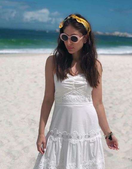 Sonakshi Sinha, Taapsee Pannu, Kareena Kapoor: Chic And Classy Ways To Wear Beach Outfits For Summer - 2